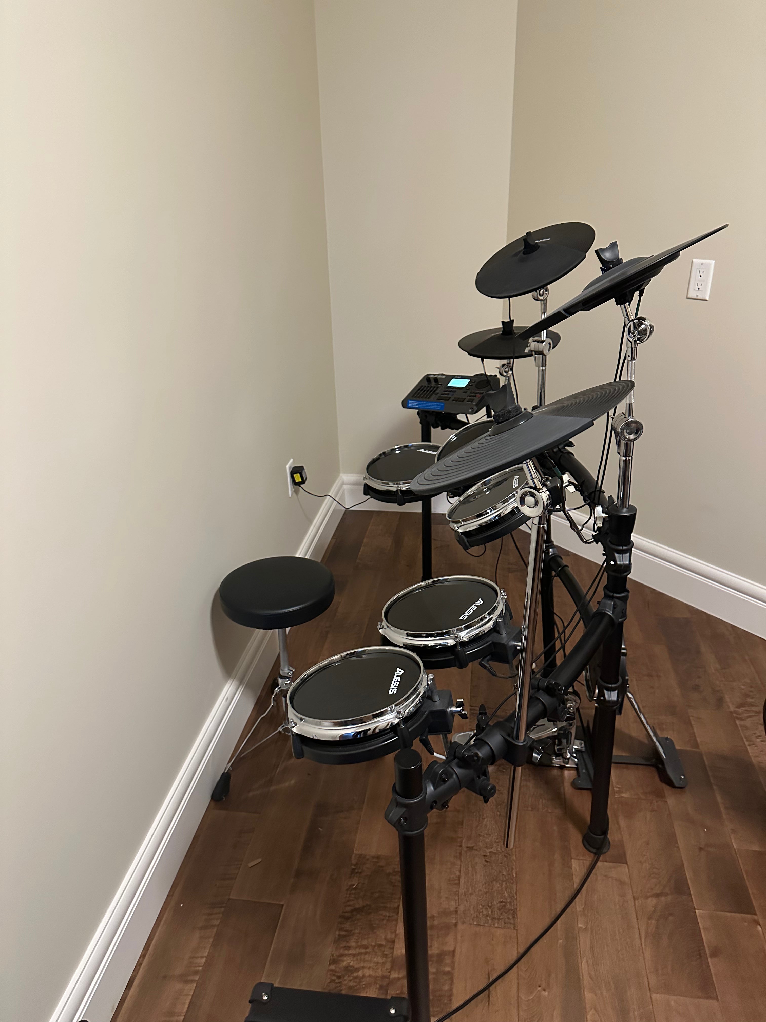 Alesis DM10 Electronic Drum Kit – Full Set