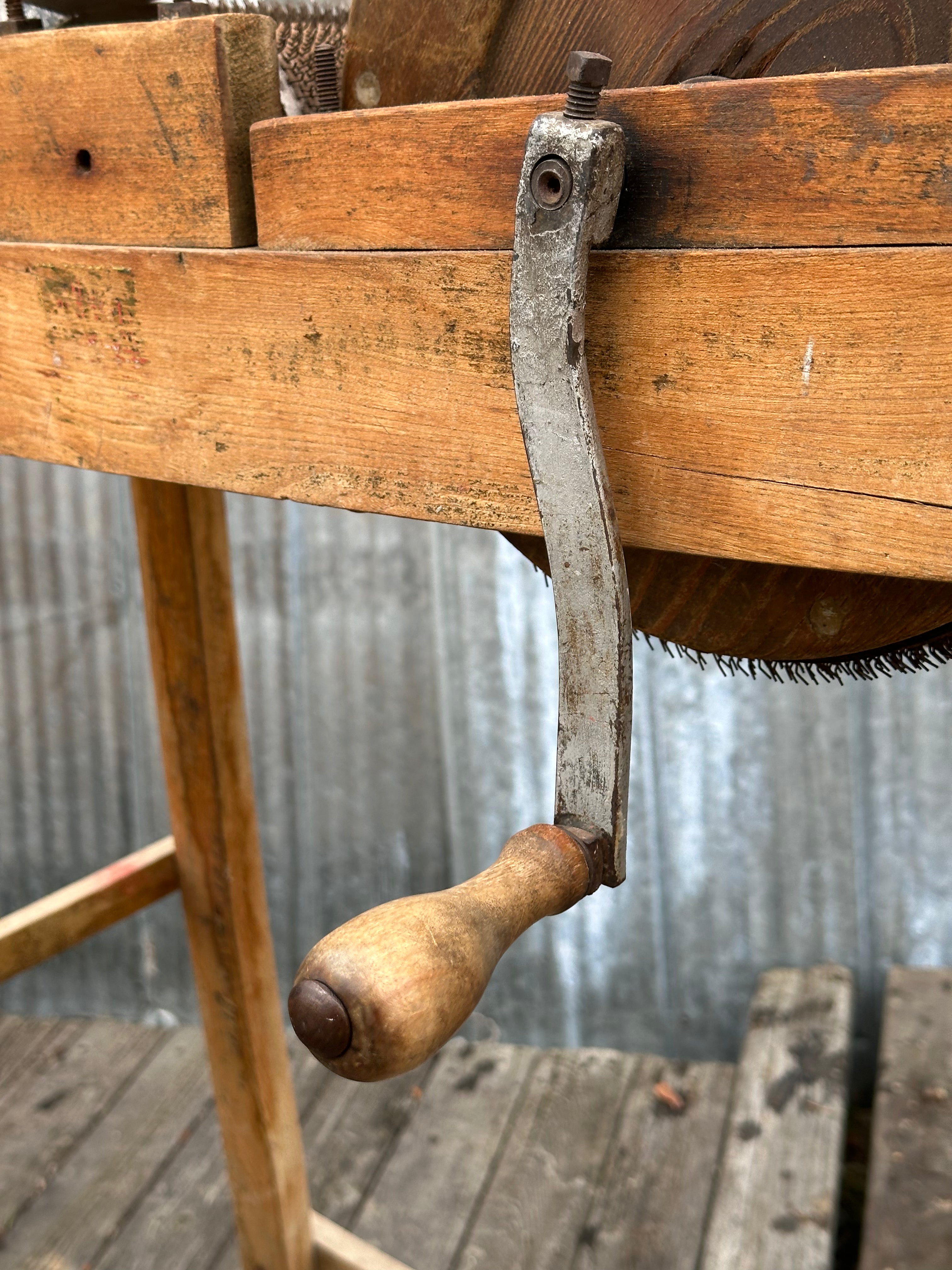 Antique Hand-Cranked Wool Carding Machine / Drum Carder – Working