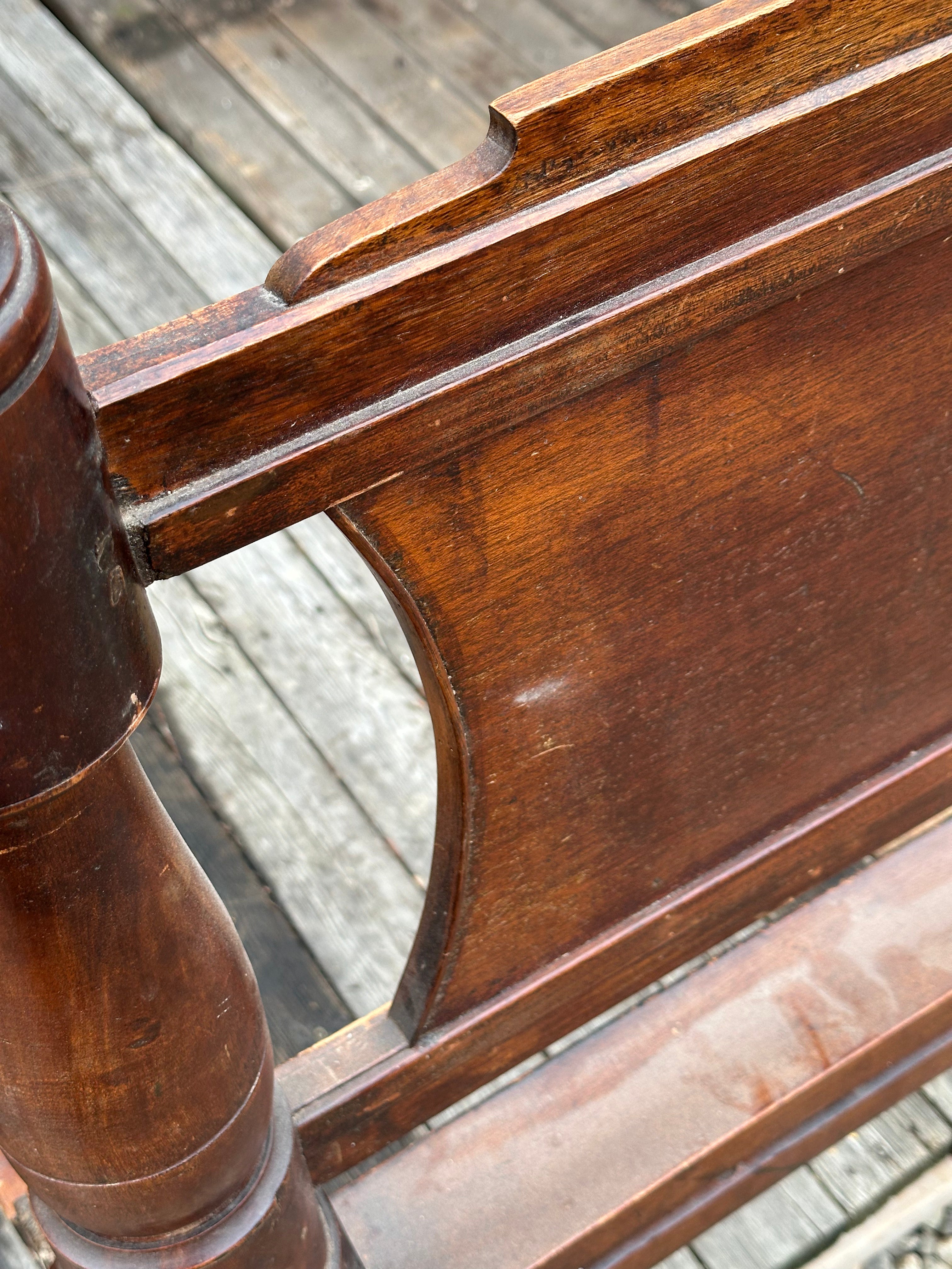 Antique Solid Mahogany Bedstead – Late 1800s (3/4 Size)