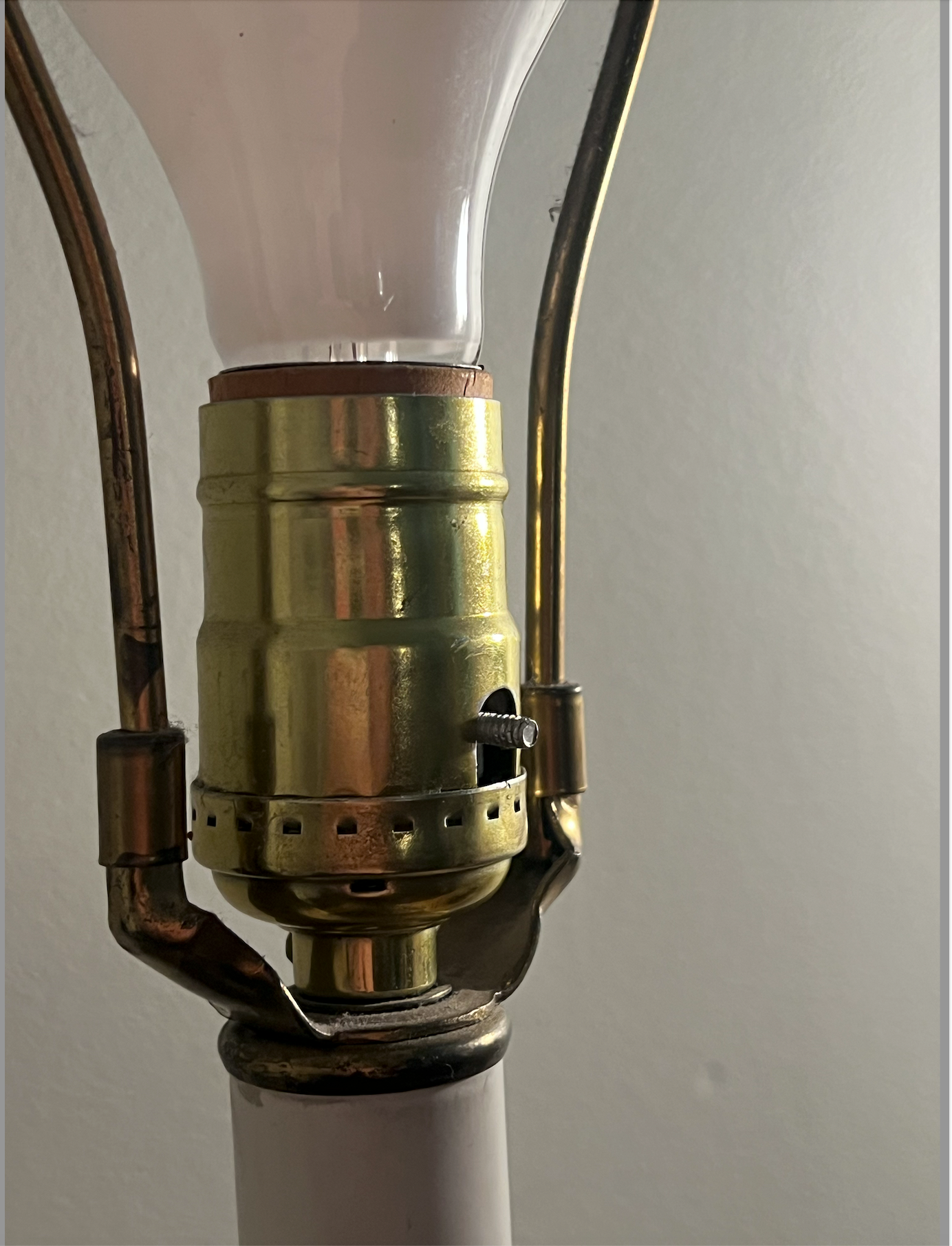 Vintage Ornate Table Lamp (Single Stand